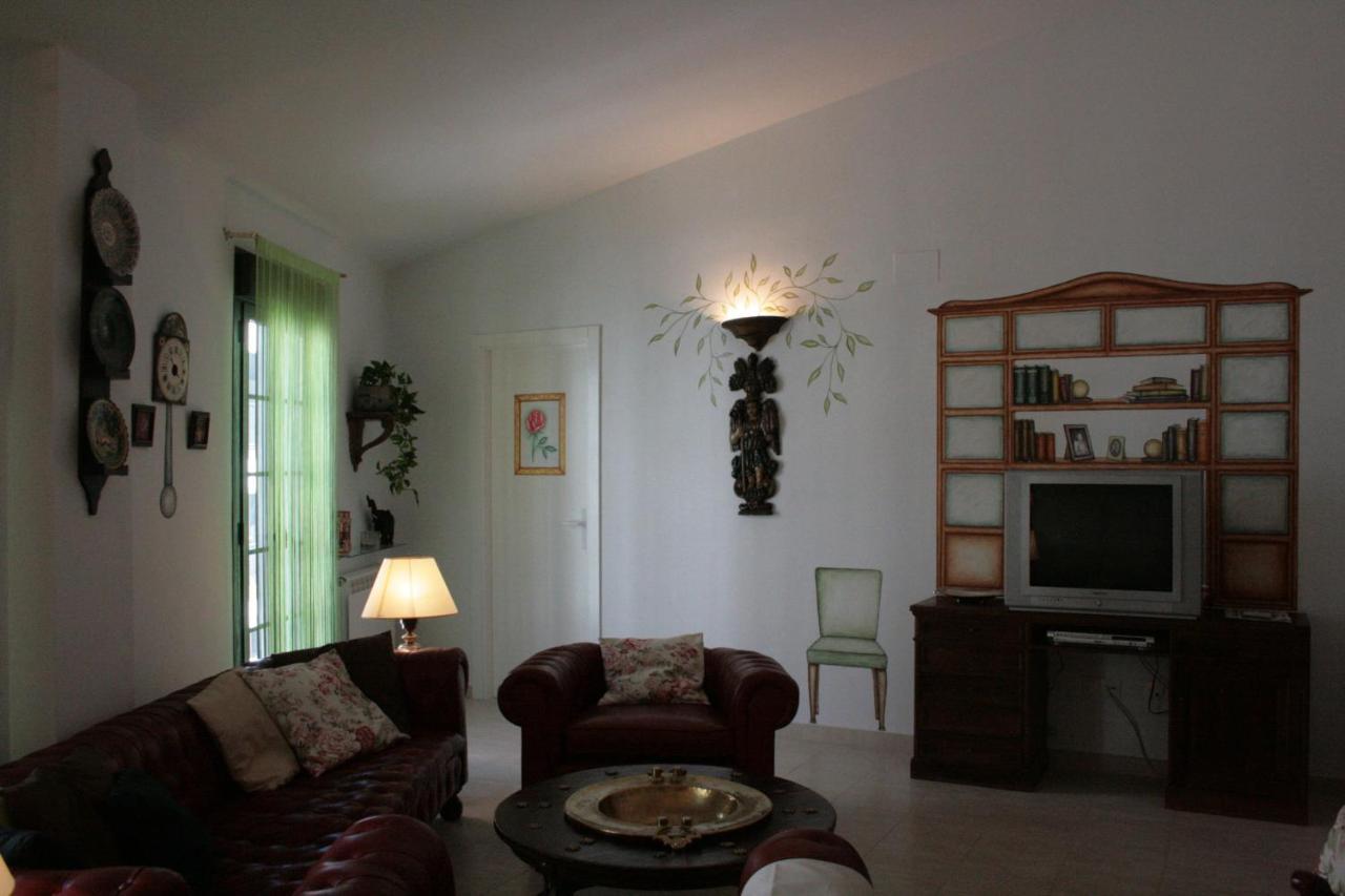 Apartamentos La Casa Pintada Caces Exteriör bild